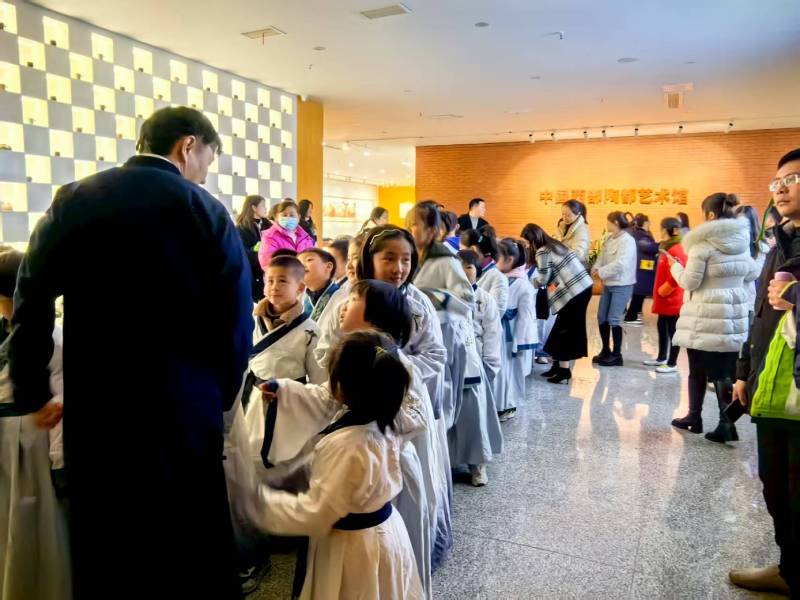 文化赋能：隆子县魔创文旅挖掘城市文化资源的实践探索